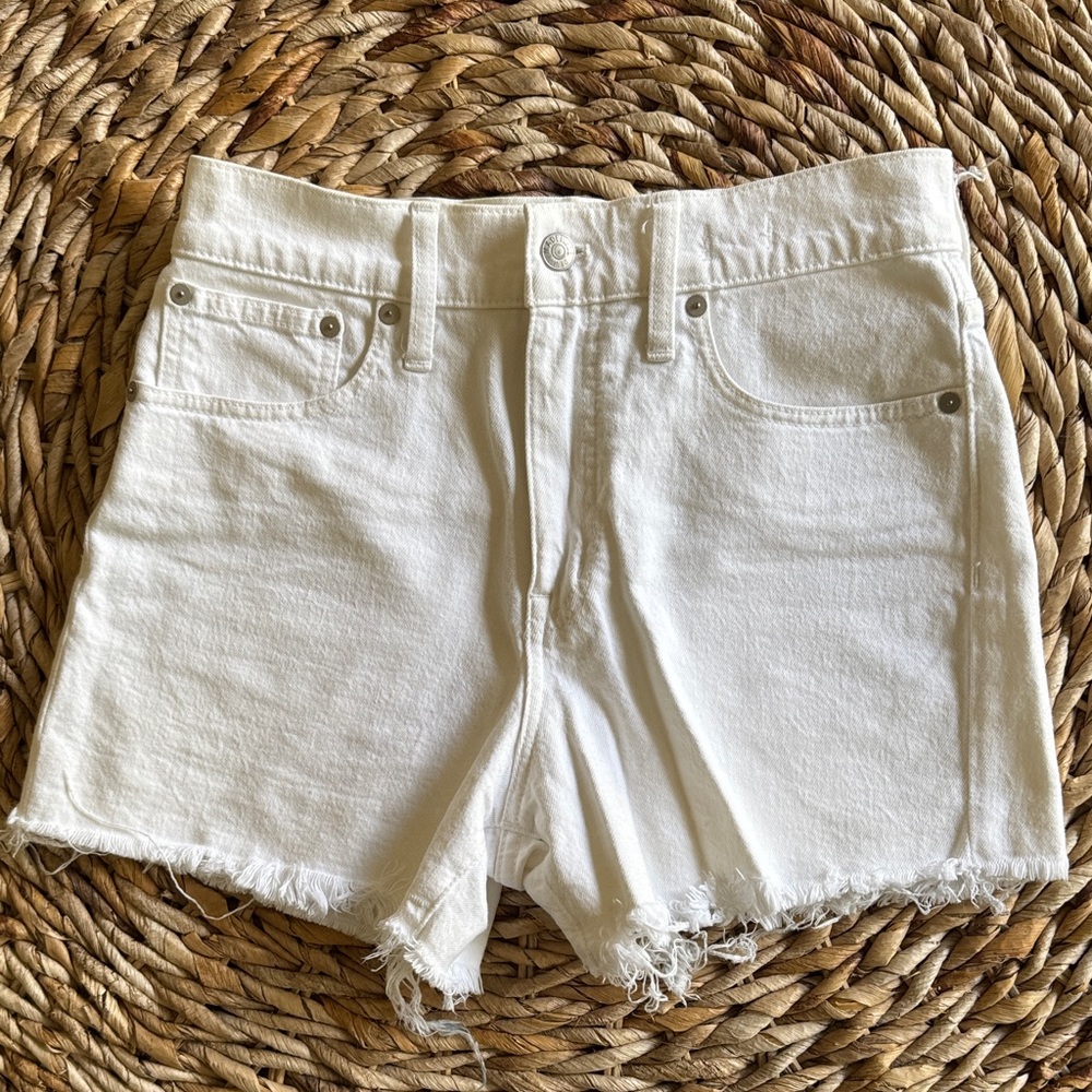 Madewell High-Rise Denim Shorts in Tile White